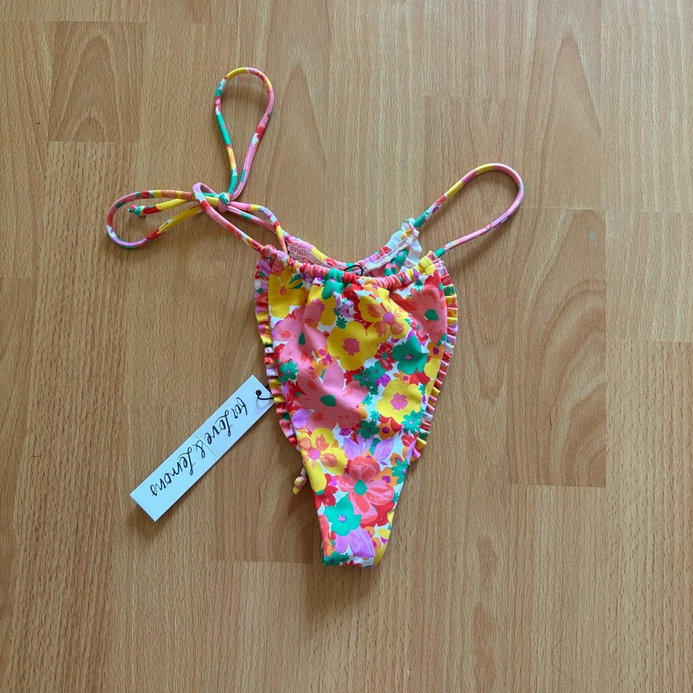 NWT for love and lemons bikini bottoms